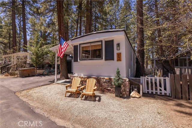Detail Gallery Image 5 of 31 For 41150 Lahontan #E-2,  Big Bear Lake,  CA 92315 - 2 Beds | 2 Baths
