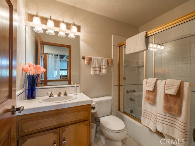 Detail Gallery Image 27 of 47 For 26565 Walnut Hills Dr, Lake Arrowhead,  CA 92391 - 6 Beds | 3/1 Baths