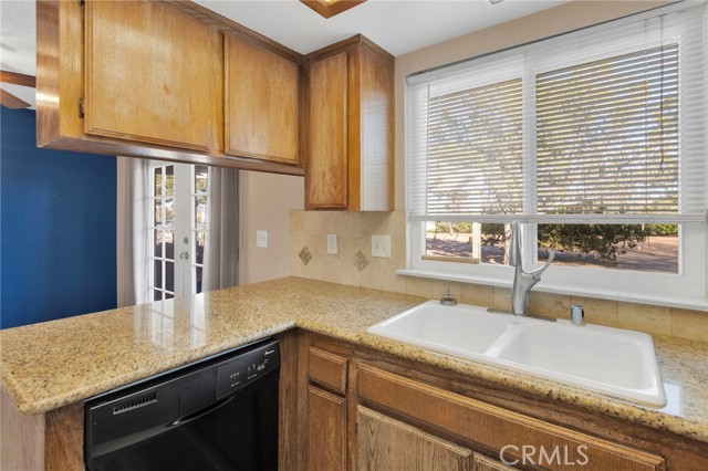 Detail Gallery Image 13 of 38 For 7859 Victor Ave, Hesperia,  CA 92345 - 3 Beds | 2 Baths