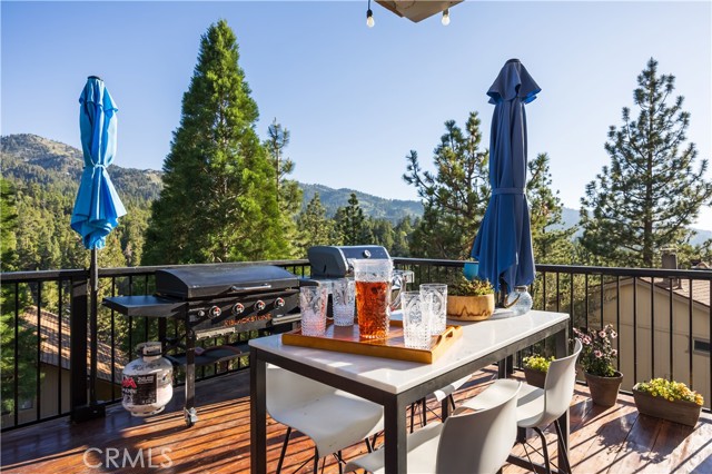 43811 Canyon Crest Drive, Big Bear Lake CA: https://media.crmls.org/medias/e4574bbe-e5d9-4570-9039-af930f733f94.jpg