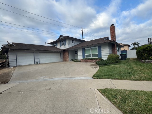 Detail Gallery Image 1 of 17 For 13471 Falmouth Pl, Tustin,  CA 92780 - 5 Beds | 3/1 Baths