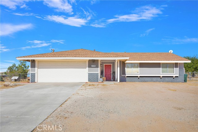 Detail Gallery Image 1 of 1 For 19190 Corwin Rd, Apple Valley,  CA 92307 - 3 Beds | 2 Baths