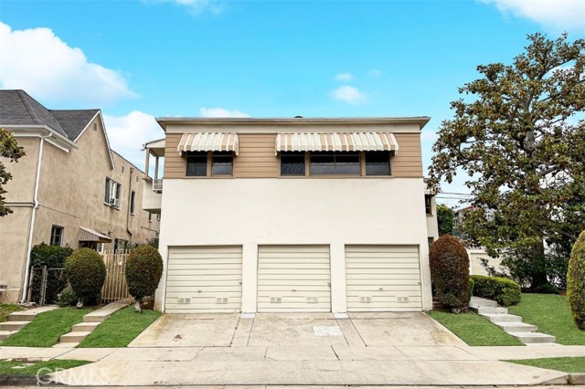 Detail Gallery Image 1 of 49 For 808 Alandele Ave, Los Angeles,  CA 90036 - 7 Beds | 3/1 Baths