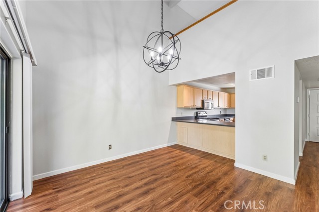 120 Willow Lake, Palm Desert, CA 92260