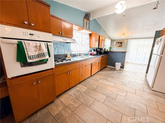 6712 La Jolla, Riverside CA: https://media.crmls.org/medias/e458b62f-a149-481e-bfa8-d26eb743315e.jpg