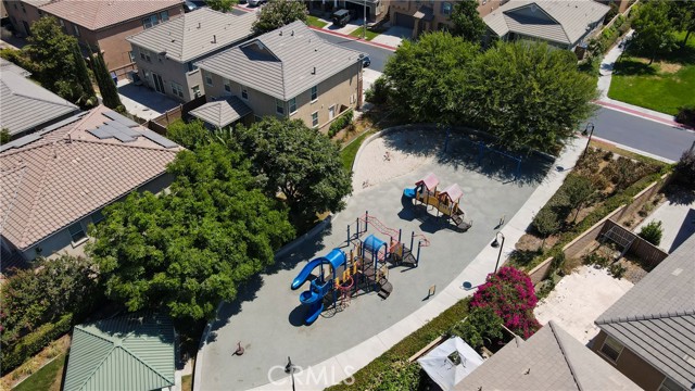 1765 Yvonne Court, Riverside CA: https://media.crmls.org/medias/e45913b8-611b-402e-8b21-dc1959525ef0.jpg