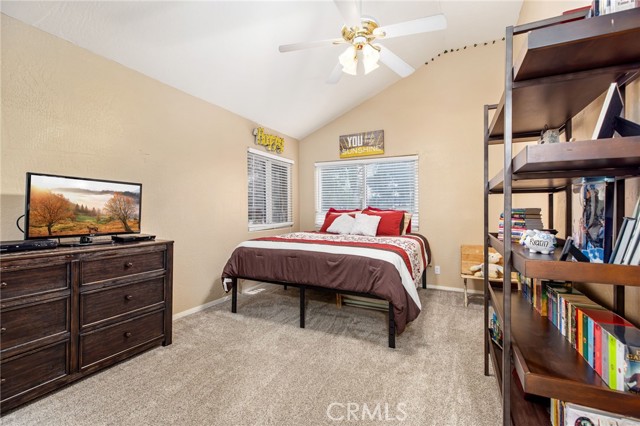 Detail Gallery Image 31 of 54 For 29172 Longhorn Dr, Canyon Lake,  CA 92587 - 4 Beds | 3 Baths