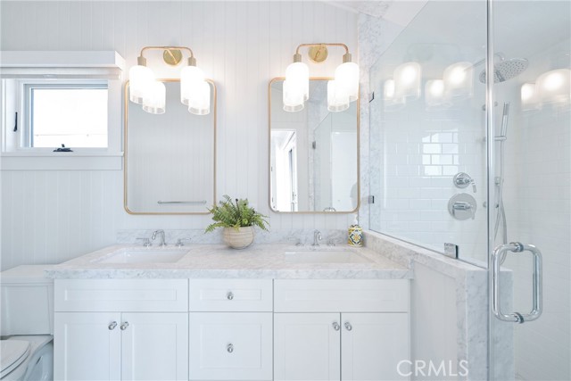 360 Cliff, Laguna Beach CA: https://media.crmls.org/medias/e45a2975-84ad-4d8d-bb70-ae3370e0ba9f.jpg