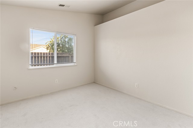 2052 W Solis Street, Merced CA: https://media.crmls.org/medias/e45a5d4f-8771-4d11-be2f-0eeccf1a88b8.jpg
