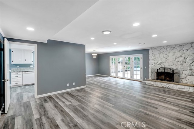 65 Pinewood Avenue photo 3
