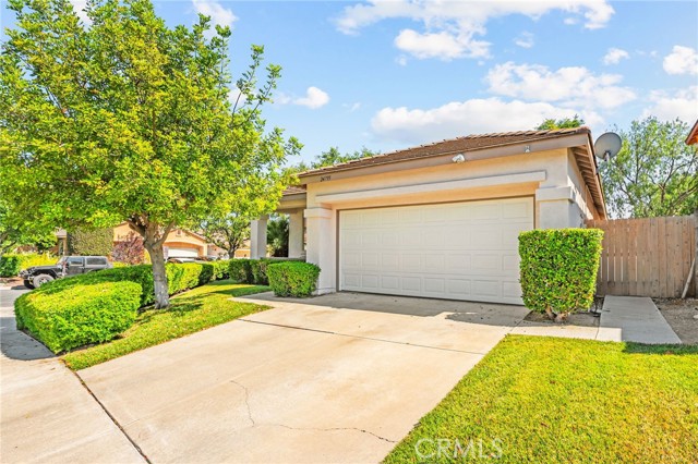 24795 Shady Pine Court, Murrieta CA: https://media.crmls.org/medias/e45ab811-6c44-4461-9a41-dad411e41e12.jpg
