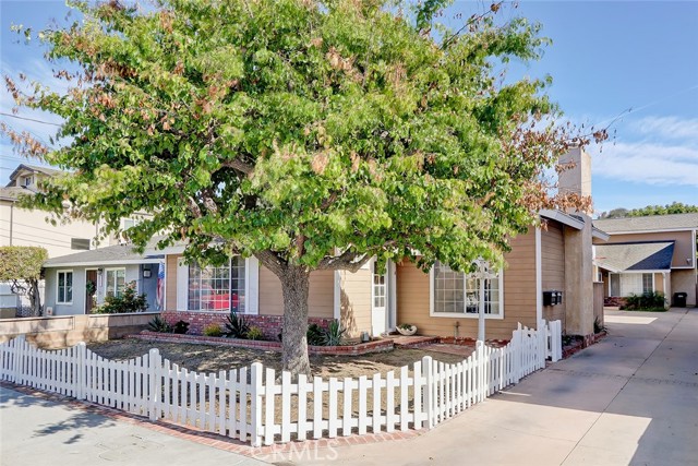 2218 Bataan Road, Redondo Beach, California 90278, 3 Bedrooms Bedrooms, ,2 BathroomsBathrooms,Residential,Sold,Bataan,SB22083182