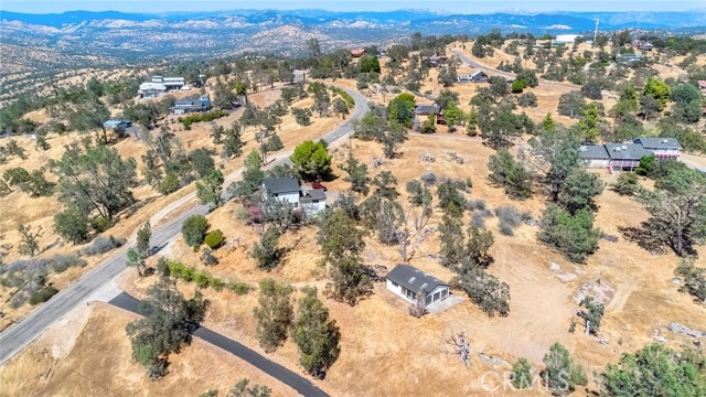 41070 Lilley Mountain Drive, Coarsegold CA: https://media.crmls.org/medias/e45b418f-71f3-413e-8c38-3d6192963be1.jpg
