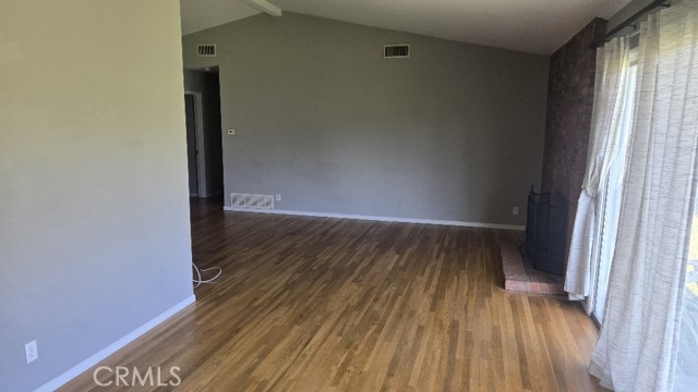 Detail Gallery Image 8 of 16 For 587 Greenfield Ct, Upland,  CA 91786 - 2 Beds | 2 Baths
