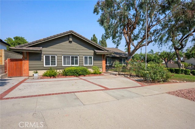 Detail Gallery Image 4 of 44 For 1704 Mulberry Ave, Upland,  CA 91784 - 4 Beds | 2 Baths