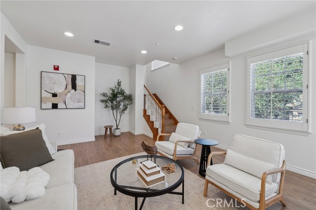 Detail Gallery Image 6 of 29 For 125 Diamond St #H,  Arcadia,  CA 91006 - 4 Beds | 3 Baths