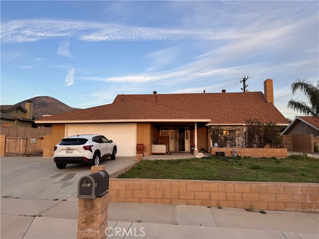 Detail Gallery Image 1 of 1 For 5961 Buchanan Ave, San Bernardino,  CA 92404 - 4 Beds | 3 Baths