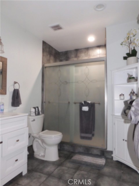 1319 S Downey Road, Los Angeles CA: https://media.crmls.org/medias/e45d74b5-9a21-450e-a335-d9506550771b.jpg