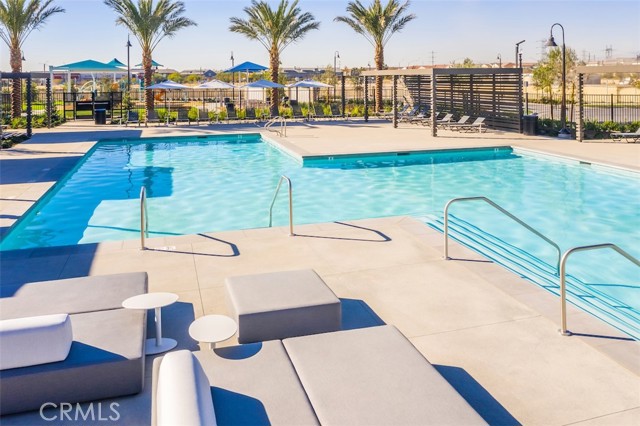 4165 S. WINWOOD PASEO S, Ontario CA: https://media.crmls.org/medias/e45d9d19-aa81-43fc-b631-ec9937a365da.jpg