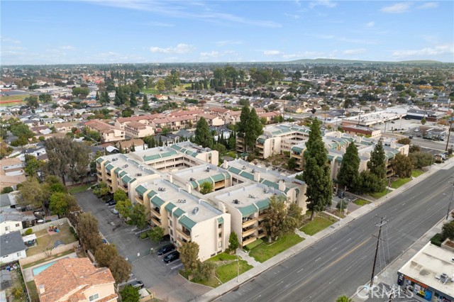 Detail Gallery Image 28 of 42 For 12141 Centralia St #208,  Lakewood,  CA 90715 - 2 Beds | 2 Baths