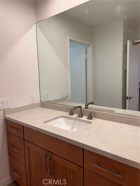 Detail Gallery Image 16 of 21 For 355 S Los Robles Ave #103,  Pasadena,  CA 91101 - 2 Beds | 2 Baths