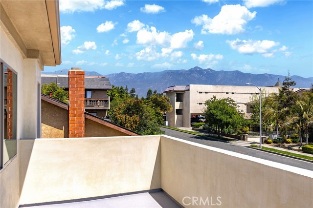 Detail Gallery Image 25 of 33 For 67 S Craig Ave #2,  Pasadena,  CA 91107 - 3 Beds | 3 Baths