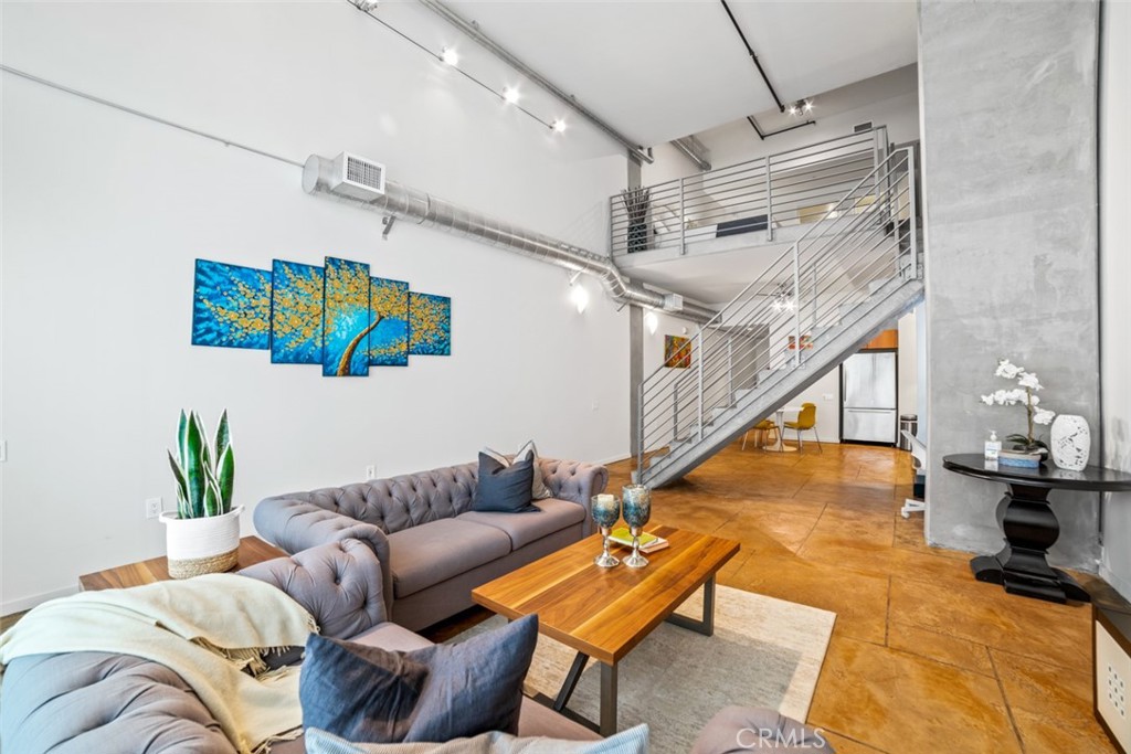 350 11th Ave. - photo 6