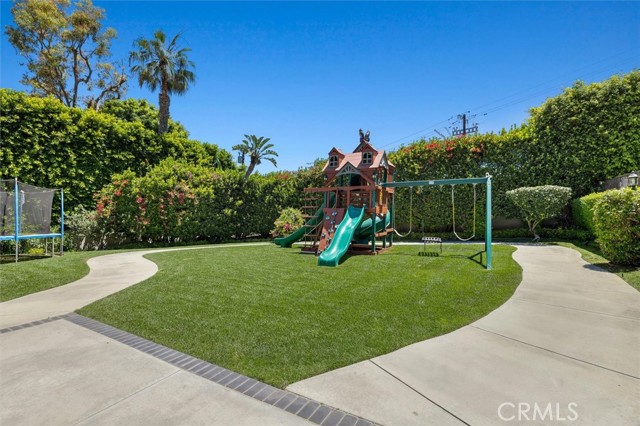924 Via Mirada, Palos Verdes Estates CA: https://media.crmls.org/medias/e460ab79-2d99-4c22-9840-eedb8a4d38e1.jpg