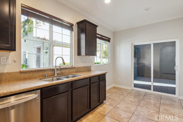 Detail Gallery Image 6 of 23 For 31765 Paseo Peonia, Murrieta,  CA 92563 - 3 Beds | 2/1 Baths