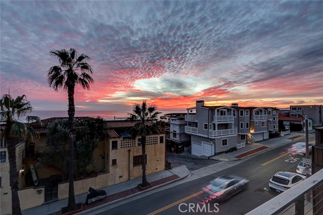 3205 Bayview Drive, Manhattan Beach, California 90266, 5 Bedrooms Bedrooms, ,5 BathroomsBathrooms,Residential,For Sale,Bayview,SB26067701