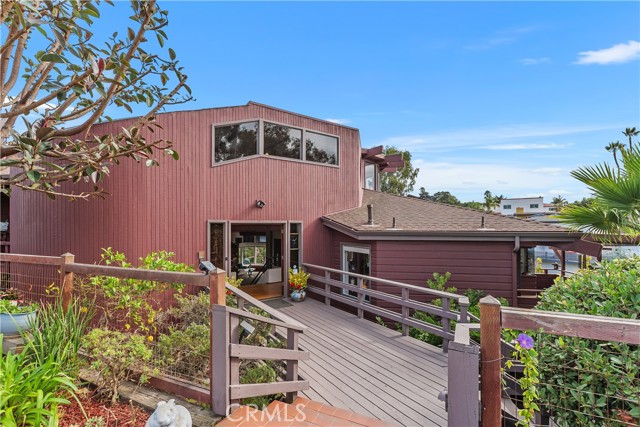237 W Avenida Alessandro, San Clemente CA: https://media.crmls.org/medias/e462a39f-810b-4934-ba9a-8f27ca22097e.jpg