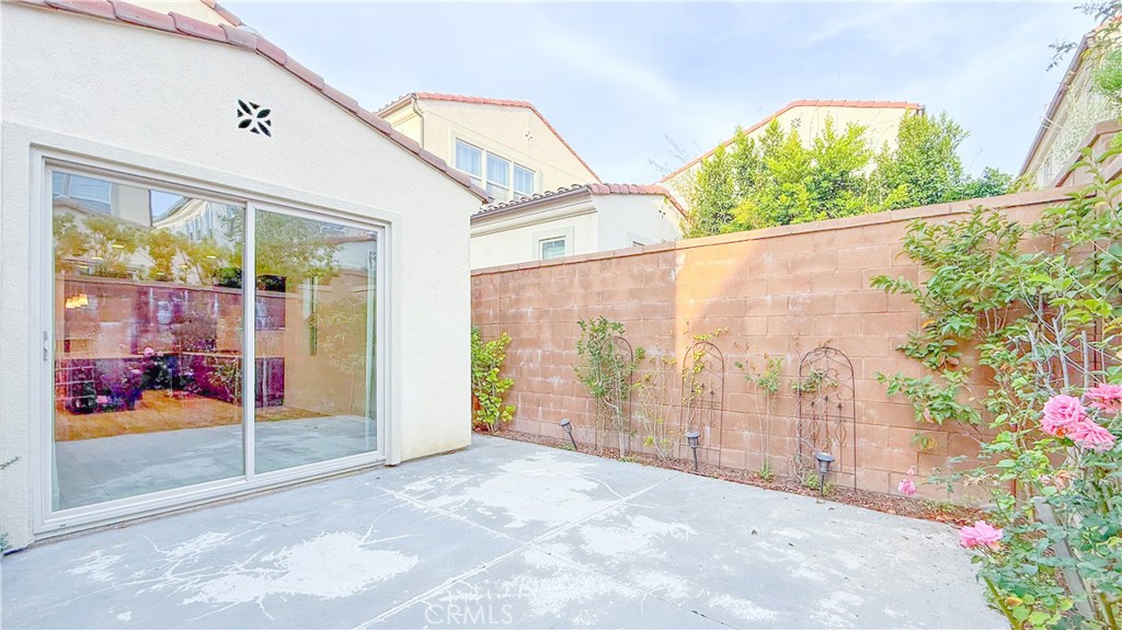 MLS #OC25272097 image #9