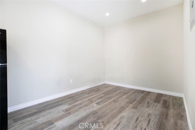11024 Peoria Street, Sun Valley CA: https://media.crmls.org/medias/e46344d4-3e12-48f3-97dd-679ff2ecbabb.jpg