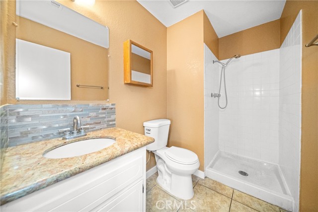 Detail Gallery Image 11 of 29 For 11080 5th Ave, Hesperia,  CA 92345 - 3 Beds | 2 Baths