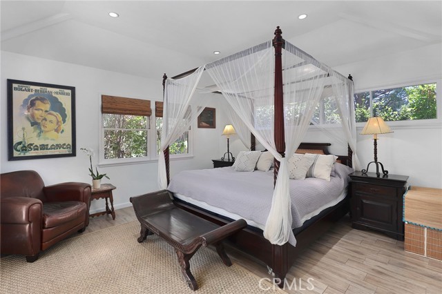 5866 Varna Avenue, Valley Glen CA: https://media.crmls.org/medias/e463c04d-250e-46ad-81ee-d6e69e09ec8c.jpg