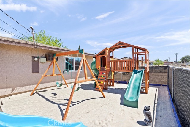Detail Gallery Image 25 of 34 For 11532 Shangri La Ave, Hesperia,  CA 92345 - 2 Beds | 2 Baths