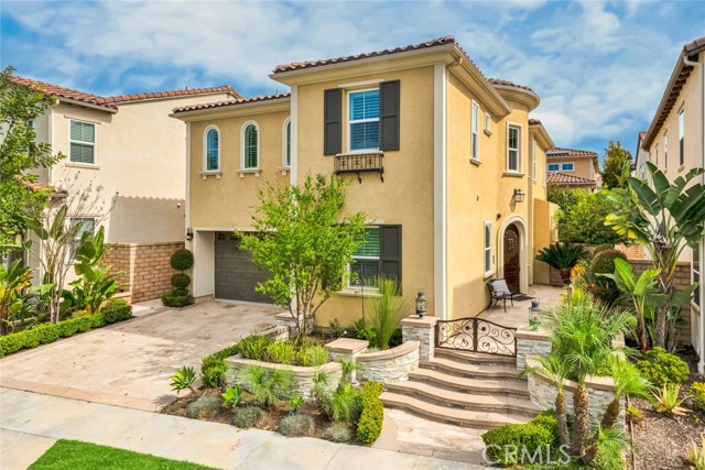 Detail Gallery Image 2 of 37 For 32 Lark, Lake Forest,  CA 92630 - 5 Beds | 4 Baths