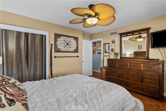 Detail Gallery Image 39 of 59 For 10500 Swinton Ave, Granada Hills,  CA 91344 - 3 Beds | 2 Baths