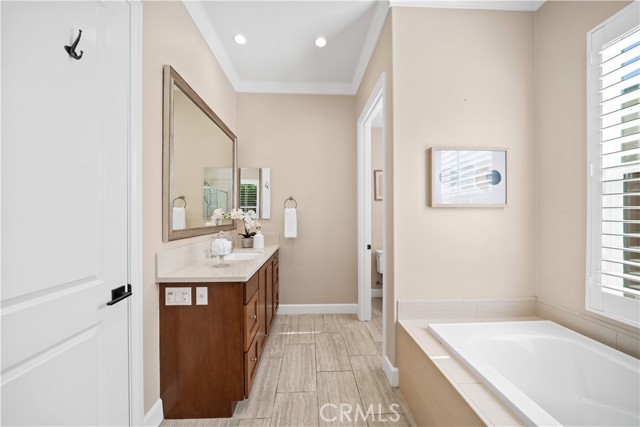 Detail Gallery Image 40 of 75 For 210 Canvas, Irvine,  CA 92620 - 4 Beds | 3/1 Baths