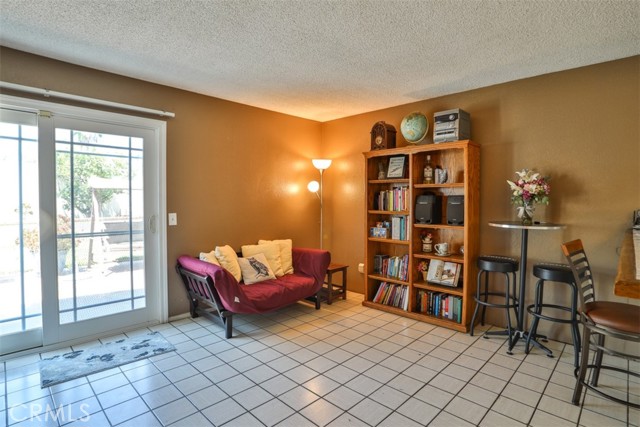 3012 Homer Circle, Jurupa Valley CA: https://media.crmls.org/medias/e466783f-0b56-4790-97fa-d989f723c906.jpg