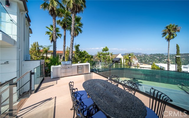 Detail Gallery Image 146 of 200 For 7930 Vulcan Dr, Los Angeles,  CA 90046 - 7 Beds | 8/1 Baths