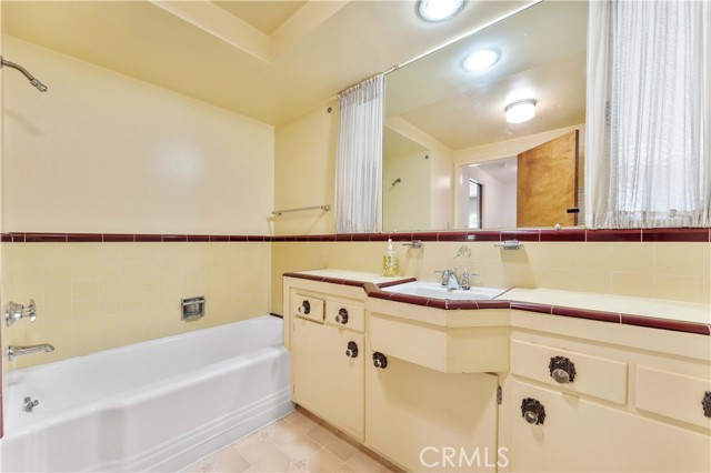 Detail Gallery Image 21 of 28 For 926 E Dalton Ave, Glendora,  CA 91741 - 3 Beds | 2 Baths