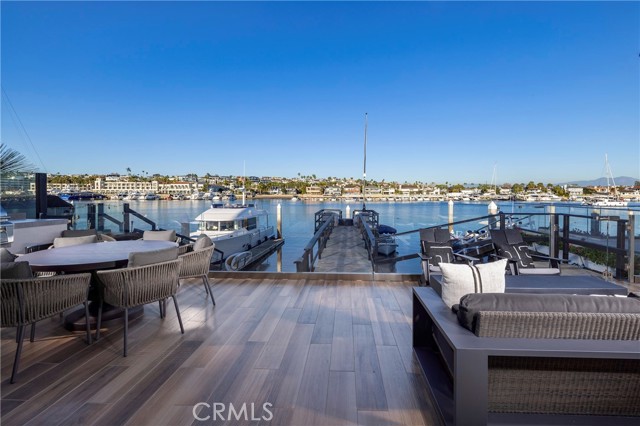 Detail Gallery Image 3 of 63 For 704 via Lido Nord, Newport Beach,  CA 92663 - 4 Beds | 4/1 Baths