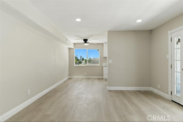 15195 Laguna Avenue, Lake Elsinore CA: https://media.crmls.org/medias/e4685374-638a-434b-a060-4c83321bea39.jpg