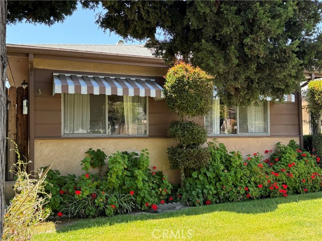 5081 Glen Iris Avenue, Los Angeles CA: https://media.crmls.org/medias/e468a678-442a-4d07-b51f-2381ec0d0155.jpg