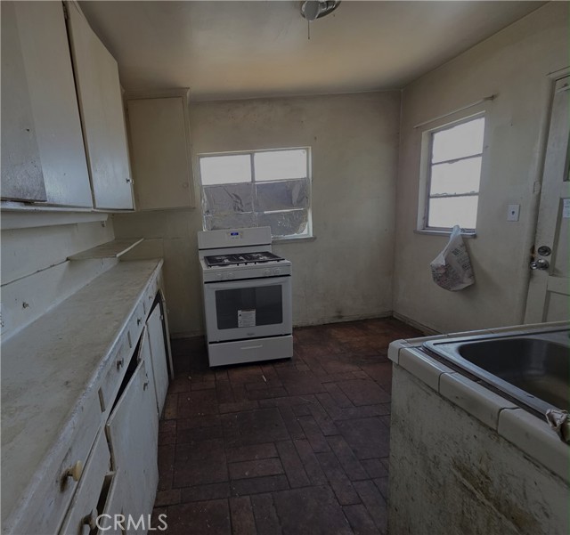 Detail Gallery Image 11 of 12 For 107 California St, La Habra,  CA 90631 - 0 Beds | 1 Baths