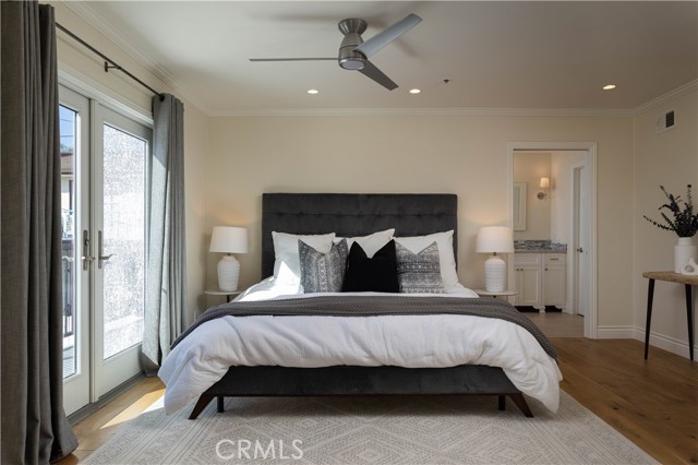 Image 16 of 30 For 132 Esplanade