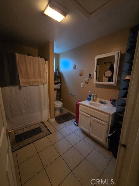 Detail Gallery Image 17 of 19 For 6605 West, Inglewood,  CA 90302 - – Beds | – Baths