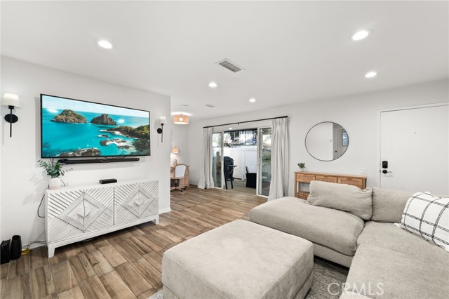 Detail Gallery Image 5 of 45 For 20004 Waverly Glen #46,  Yorba Linda,  CA 92886 - 2 Beds | 1/1 Baths