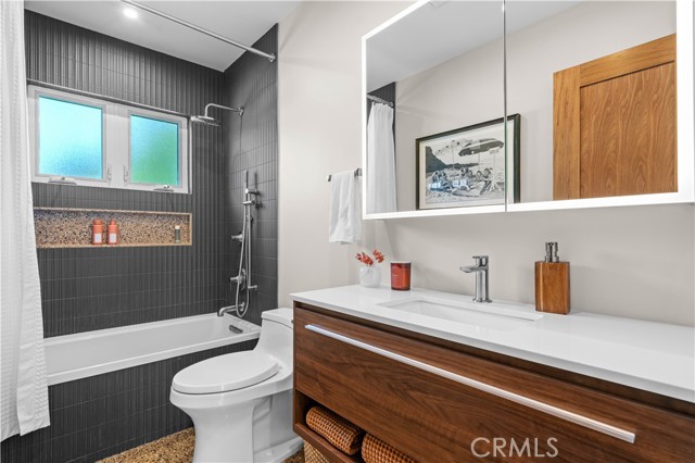 Detail Gallery Image 22 of 40 For 2957 Royal Palm Dr, Costa Mesa,  CA 92626 - 3 Beds | 2 Baths
